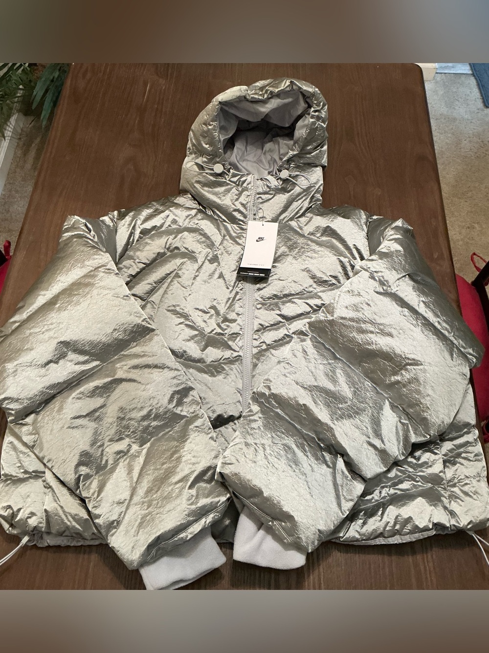 New XL Nike Silver Metallic Hooded Down mid weight Puffer Jacket